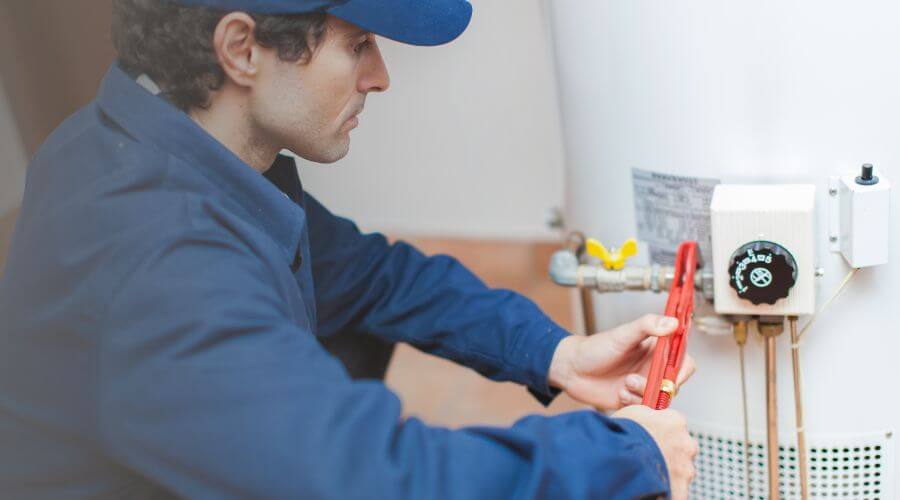 Professional water heater repair in Arrowsmith, IL
